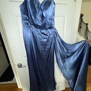 Elegant Blue Evening Gown